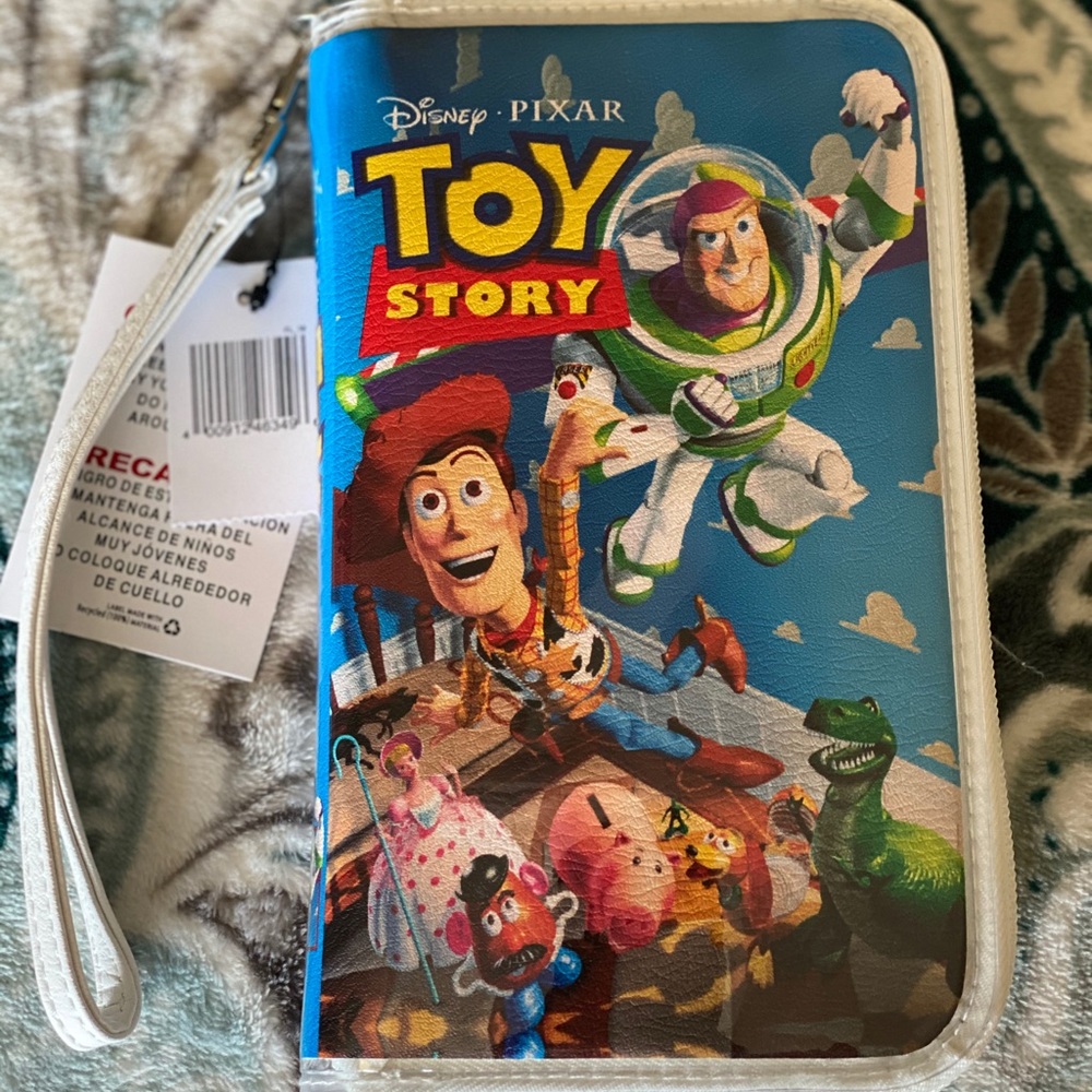 Disney Wallet